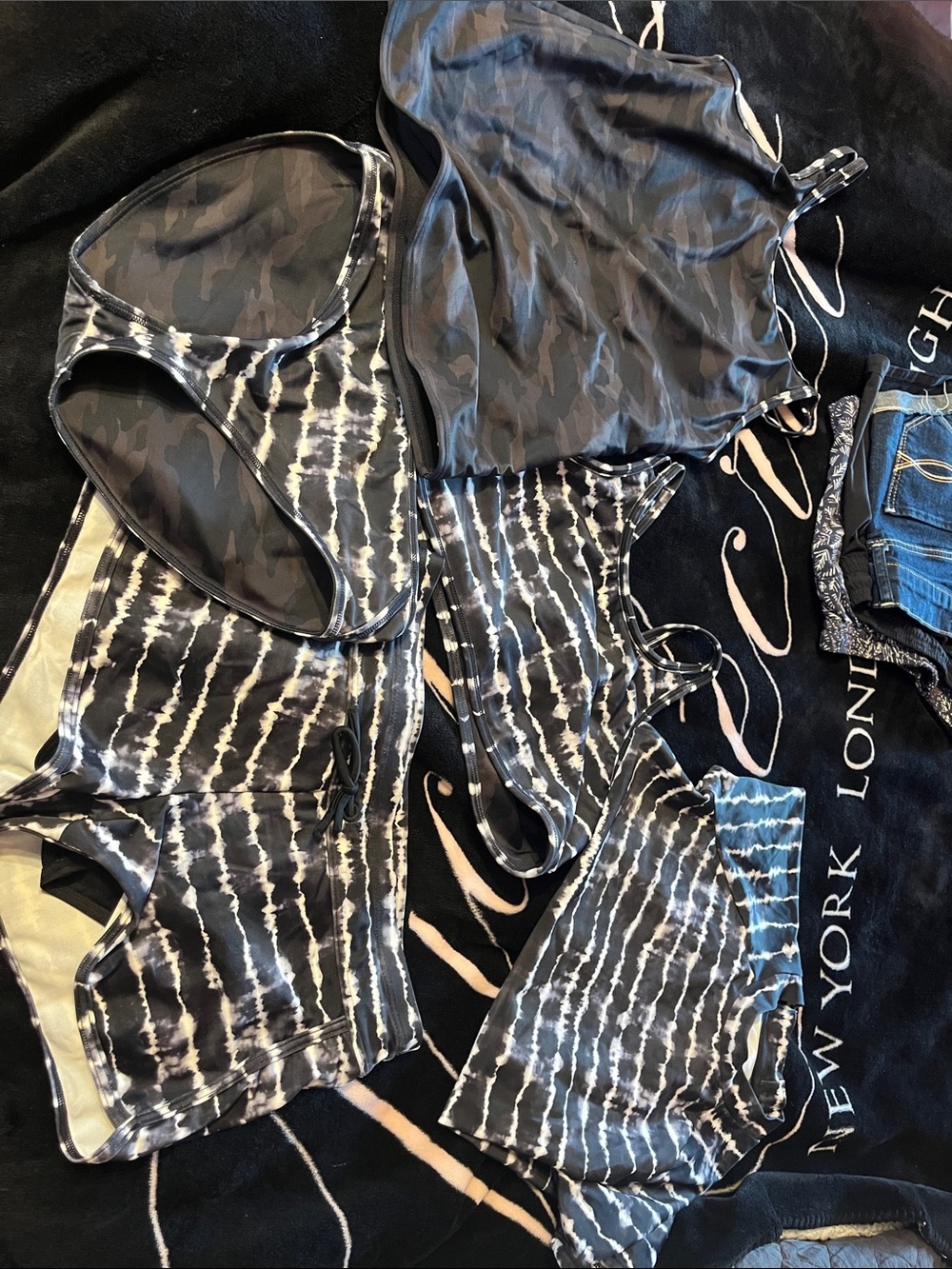 Athleta Girls Black and Gray Patterned Swim Bikini Set